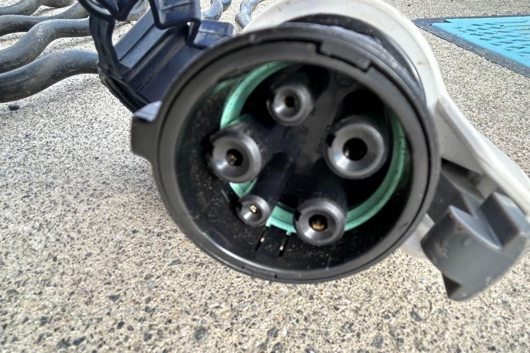 日産　電気自動車　充電ケーブル　15m