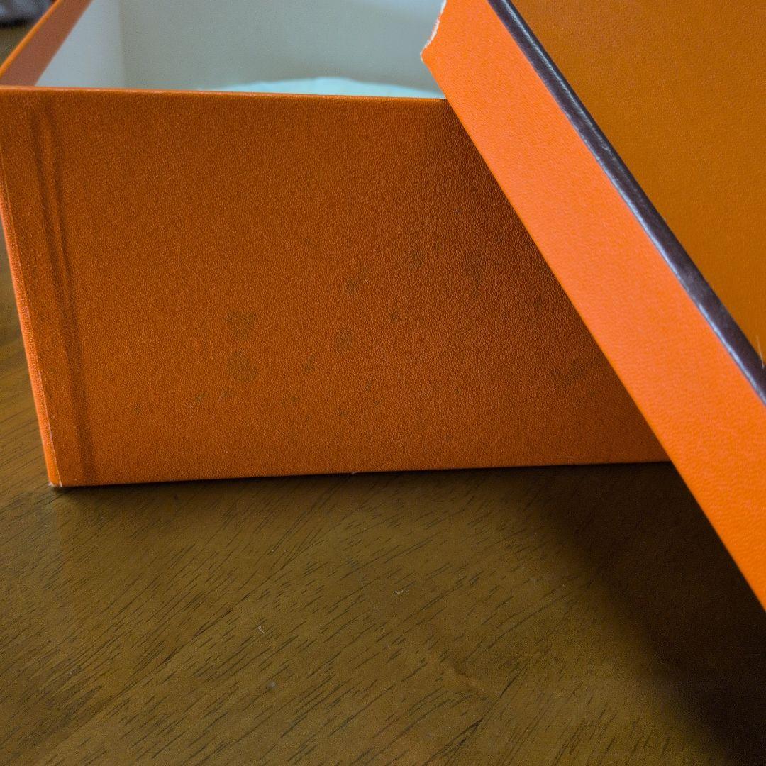 エルメスのアフリカというお皿とカップ＆ソーサー