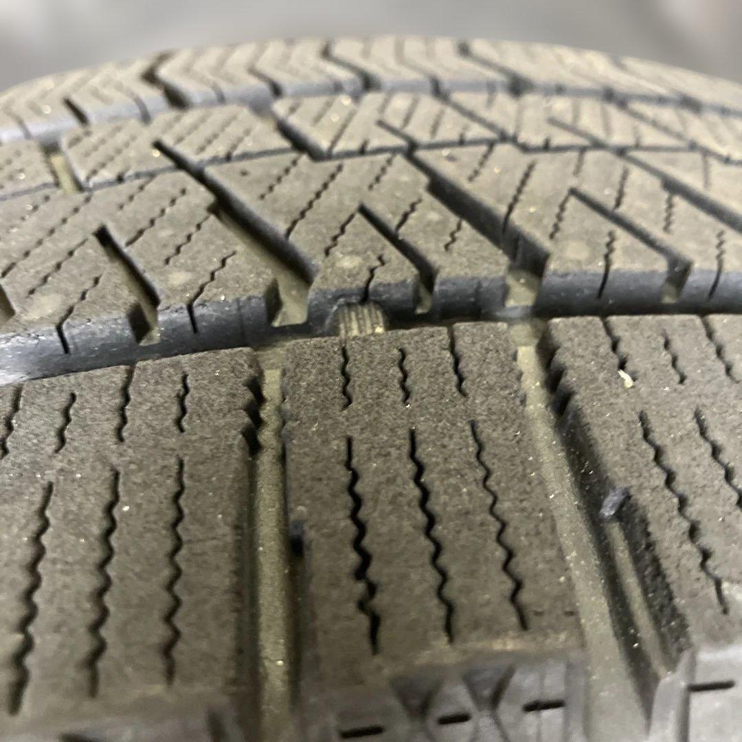 BRIDGESTONE 225/45R18BLIZZAKVRX2 4本クラウン