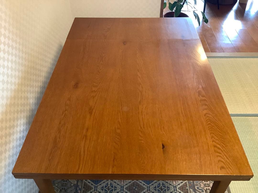 ハビタ　ダイニング　テーブル　HABITAT DINING TABLE