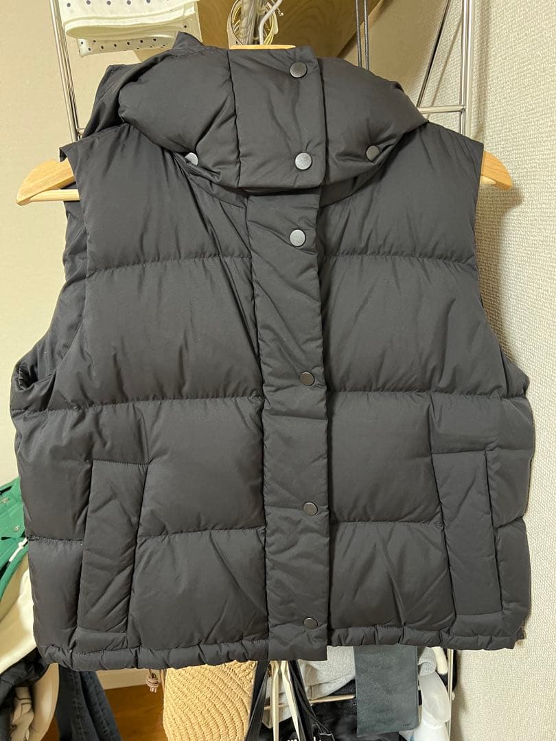 Lululemon フード付きダウンベスト サイズ4 ブラック
