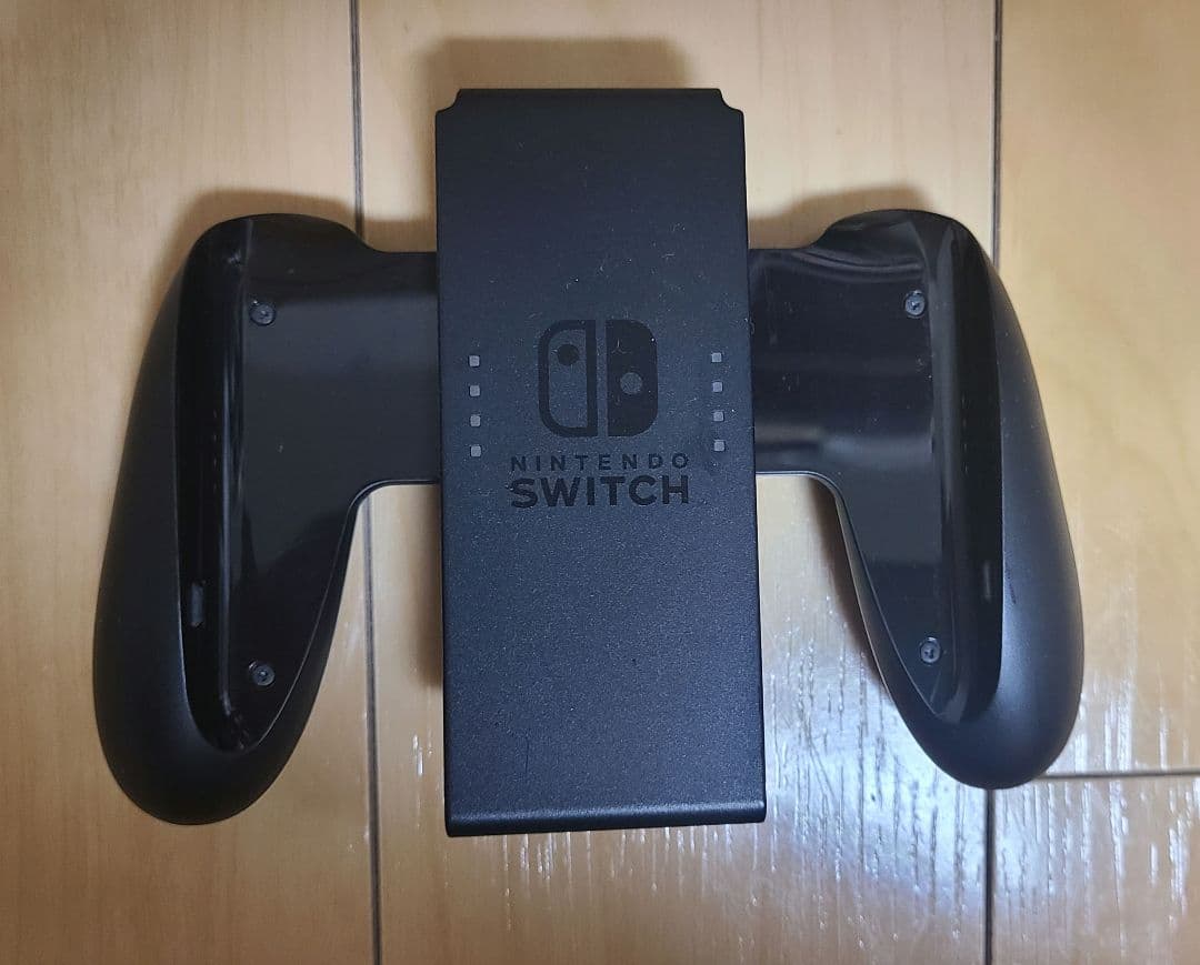 ニンテンドースイッチ本体 ブラック セット(箱、キャリングケース、SDカード付)