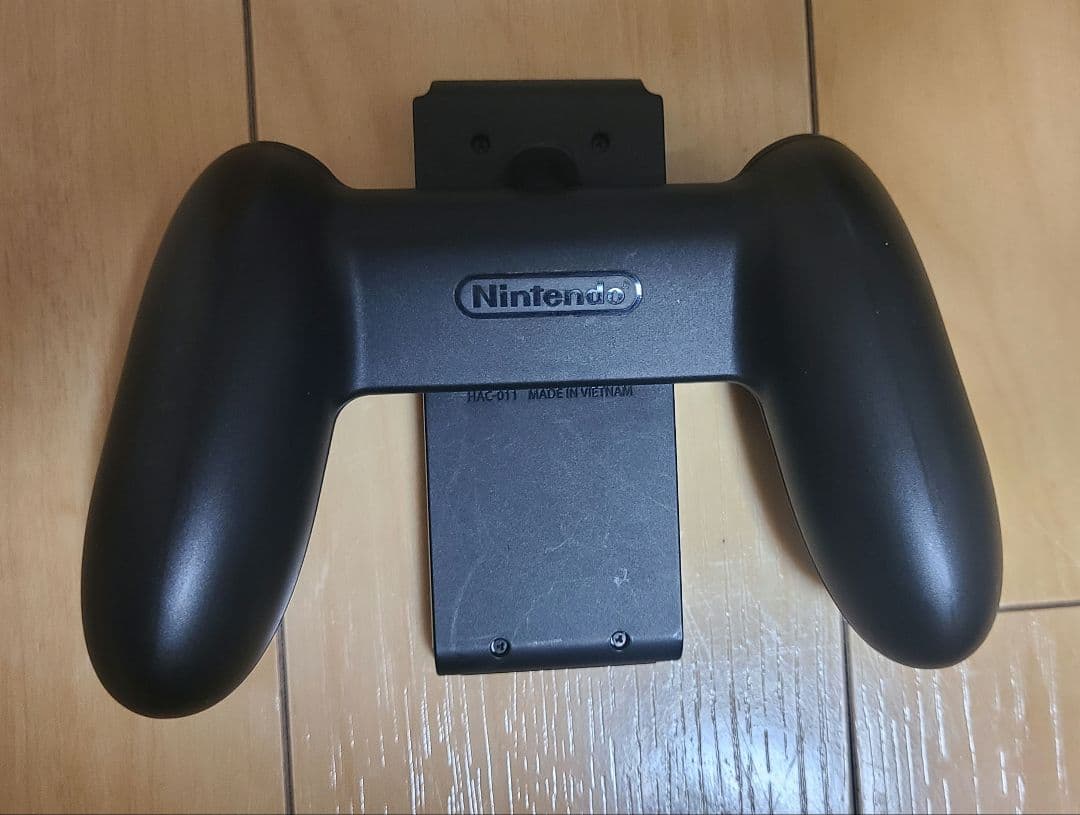 ニンテンドースイッチ本体 ブラック セット(箱、キャリングケース、SDカード付)