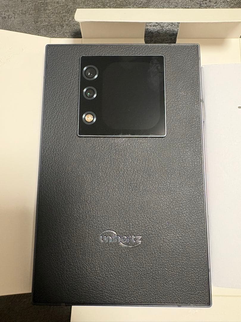 スマートフォン本体 Uniherz TITAN 2