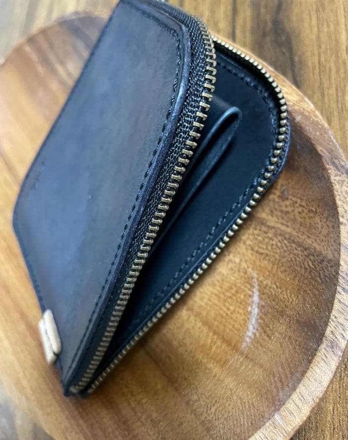 galder L字ファスナー型財布 フルハンドメイド マルゴースクラッチレザー