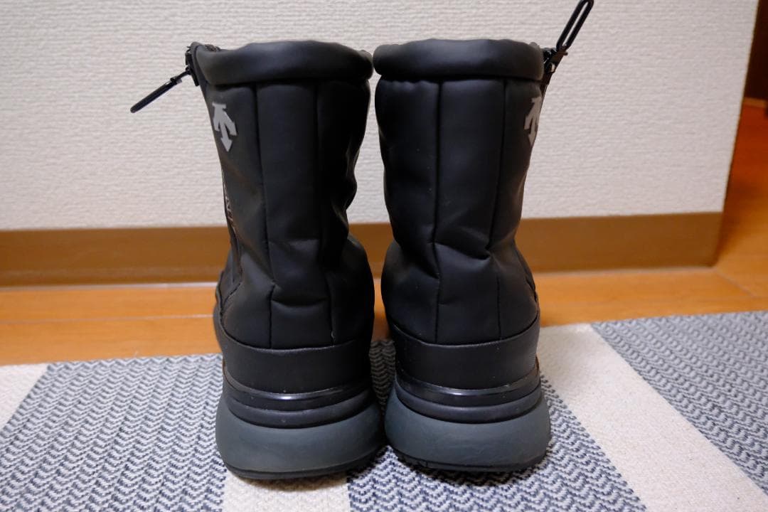 【美品】DESCENTE 防水スノーブーツ ブラック　２７CM