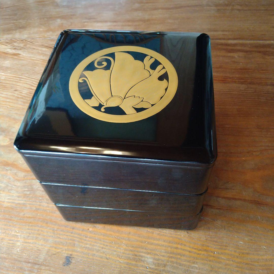 三越特注　揚羽の紋　３段重箱