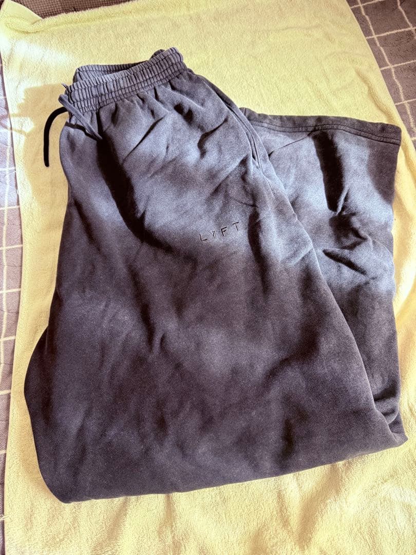 LYFT ダークグレー フリースパンツ