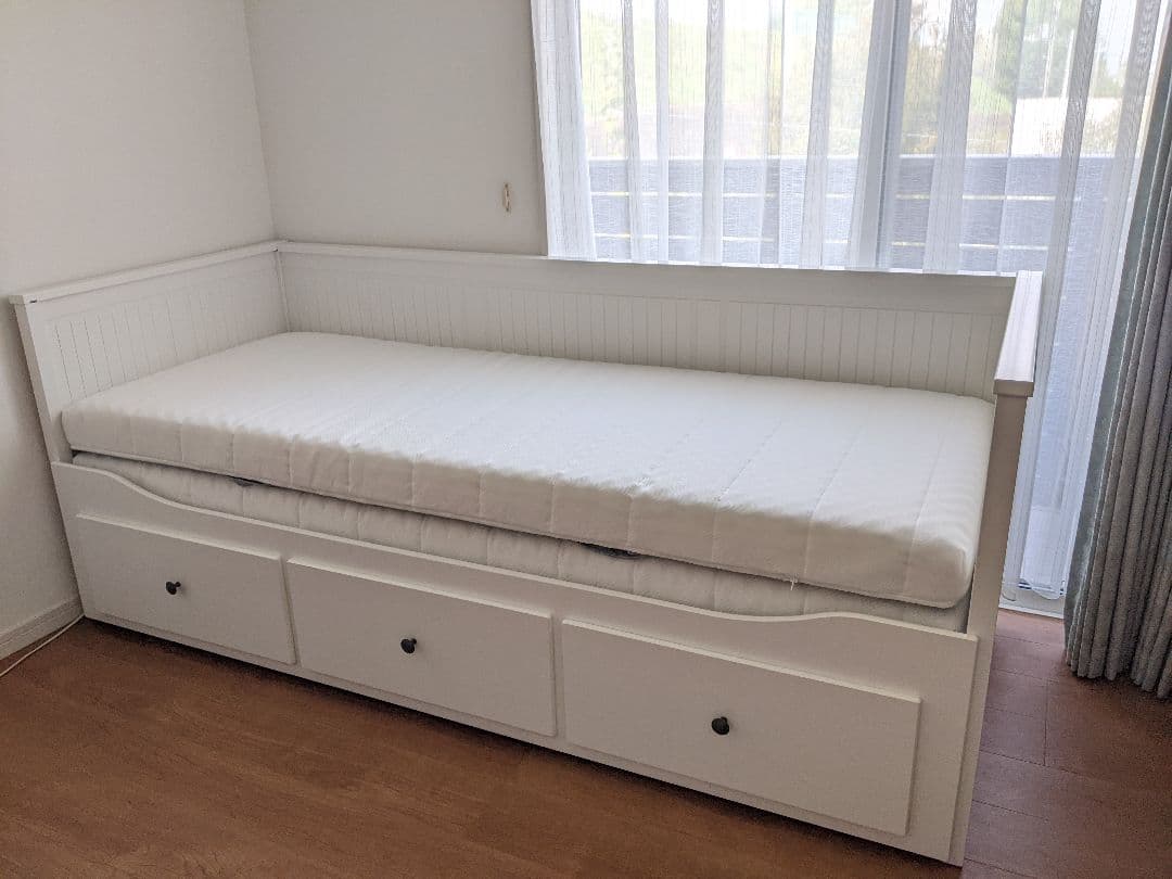【美品】IKEA HEMNES ベッドフレーム シングル　ダブル引き出し付き