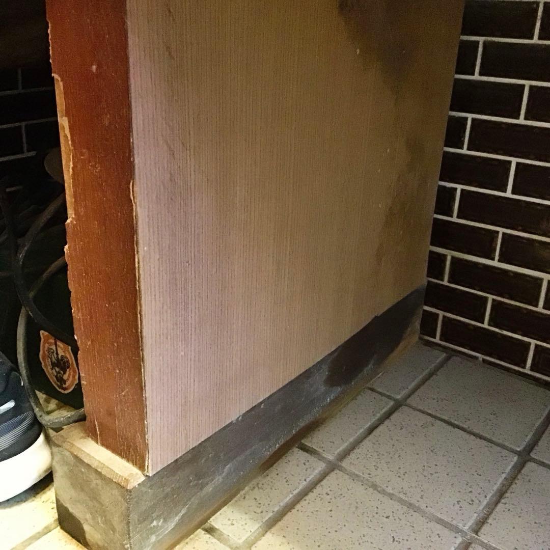 玄関台　　棚　キャビネット　レトロな雰囲気の家具　値下げ☆送料込みです☆近日削除