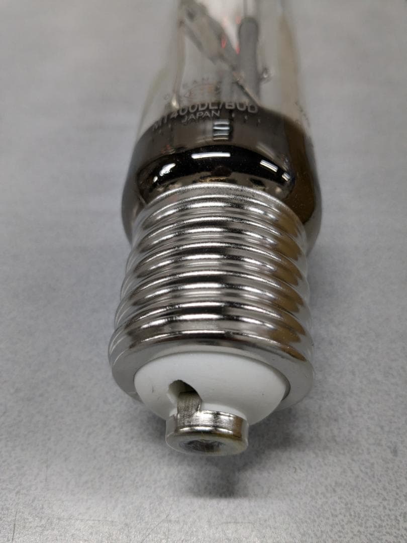 1本　未使用新品　岩崎電気　アイクリーンエース MT400DL/BUD　送料込