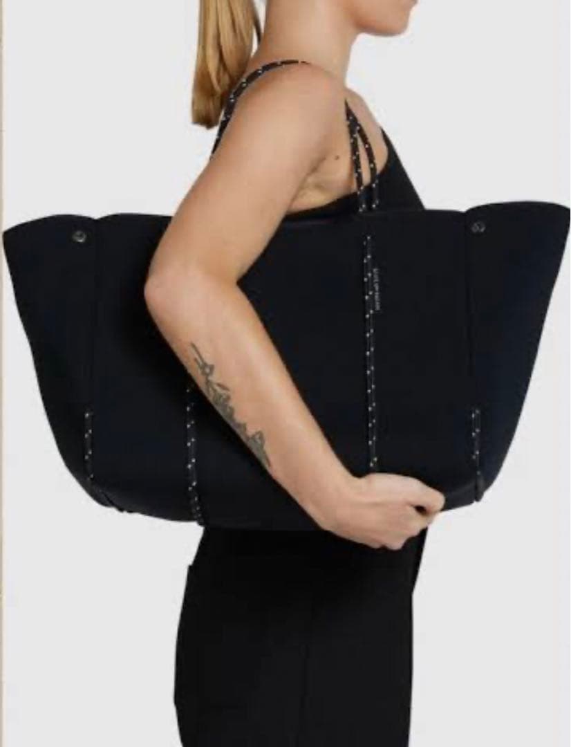 ☆美品☆State of Escapeトートバック　ブラック