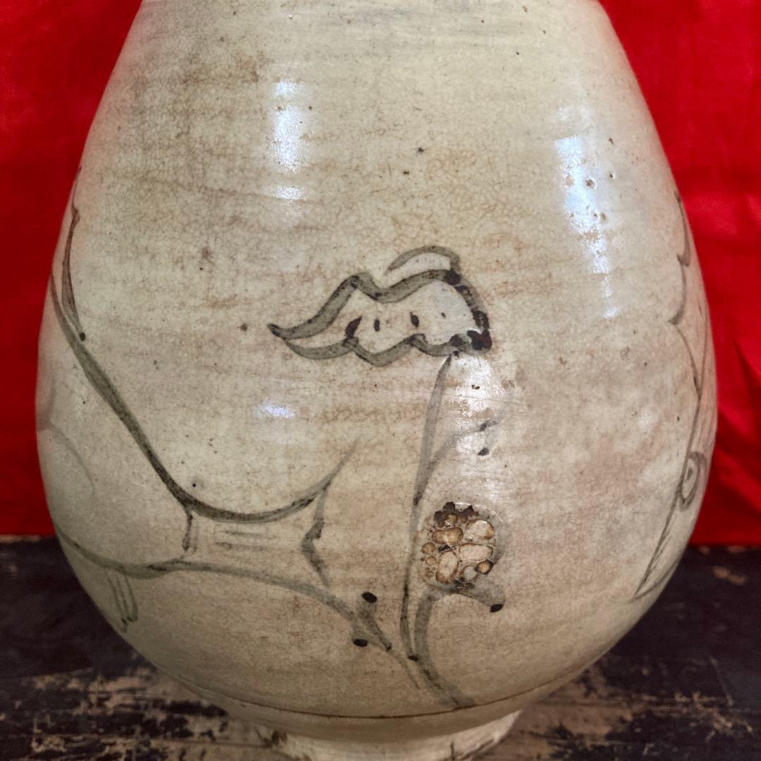 李朝　粉青沙器　白地鉄絵　瓶　徳利　魚水草文　　 鶏龍山