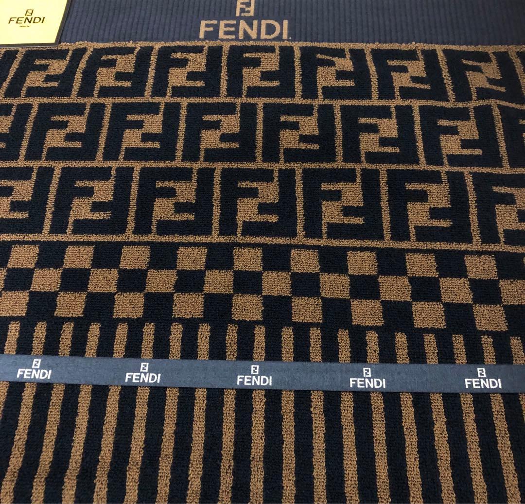 FENDI タオルケット ズッカ柄　フェンディ　寝具　箱付き