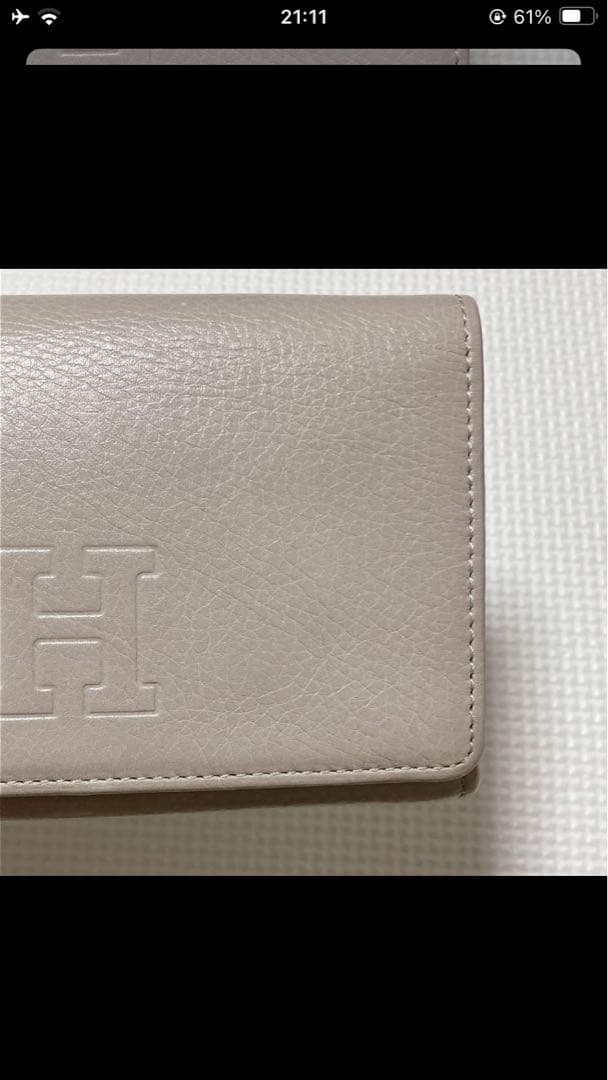 未使用HIROFUヒロフレザー二つ折り財布　センプレ　ライトグレー 「H」ロゴ