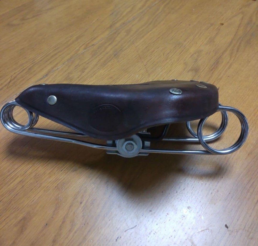 ♪新品未使用・PALACE★ビンテージ レザーサドル★昭和自転車