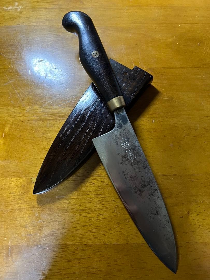 重房作の手作り三徳包丁