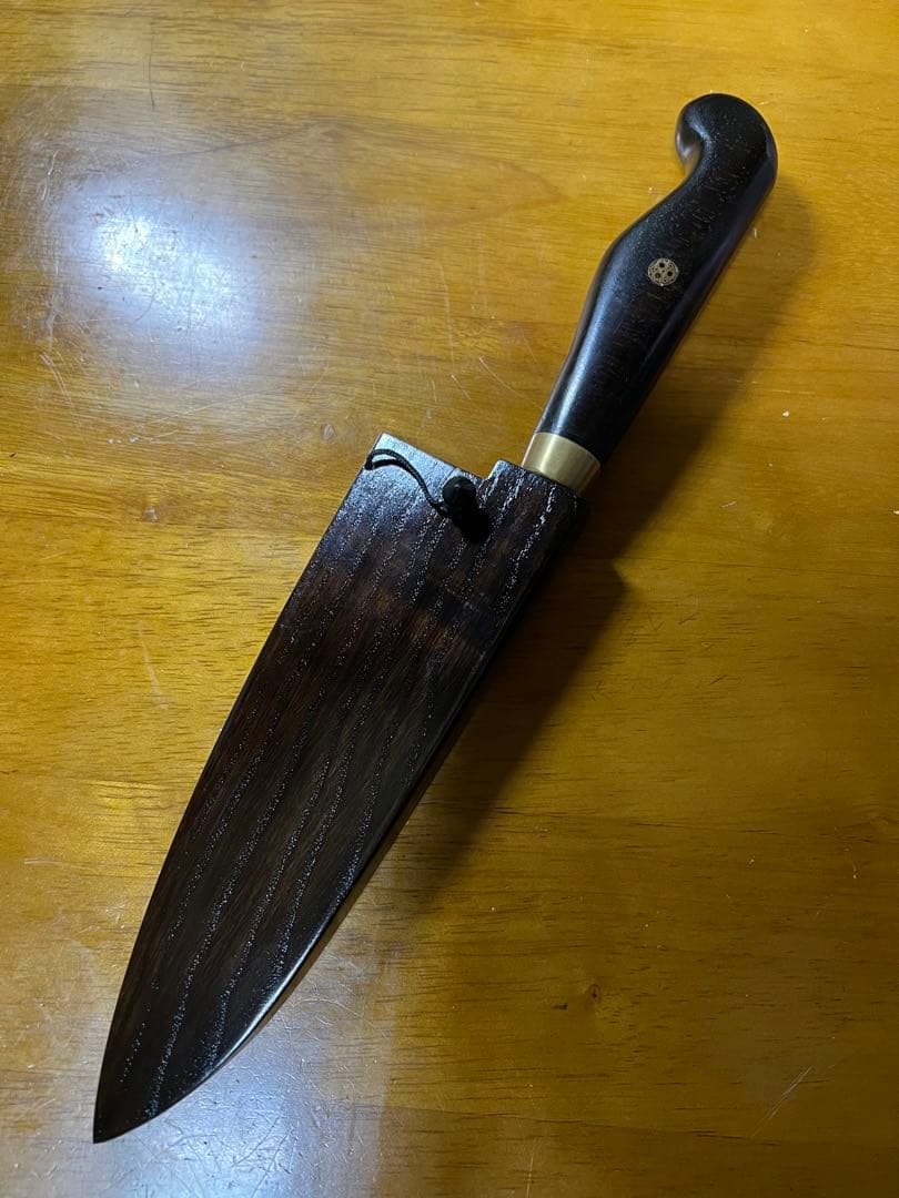 重房作の手作り三徳包丁