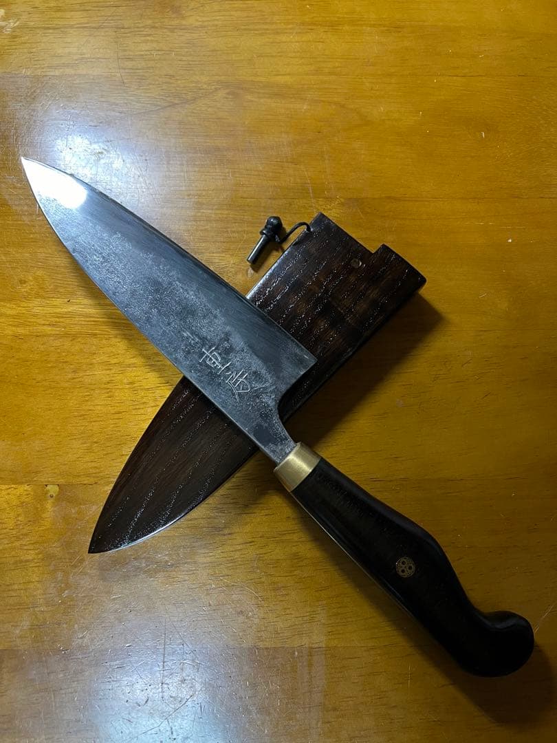 重房作の手作り三徳包丁