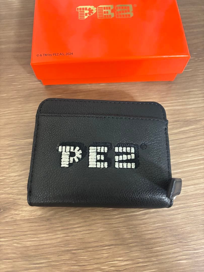 PEZ × perche × ear コラボジャバラ二つ折り財布 ブラック