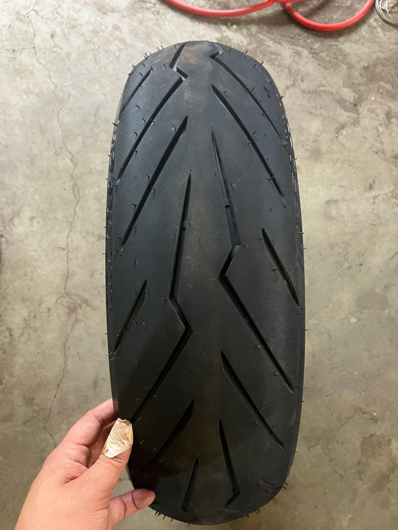 ピレリ　150/60R17 DIABLO ROSSO3 ほぼ新品 送料込み！