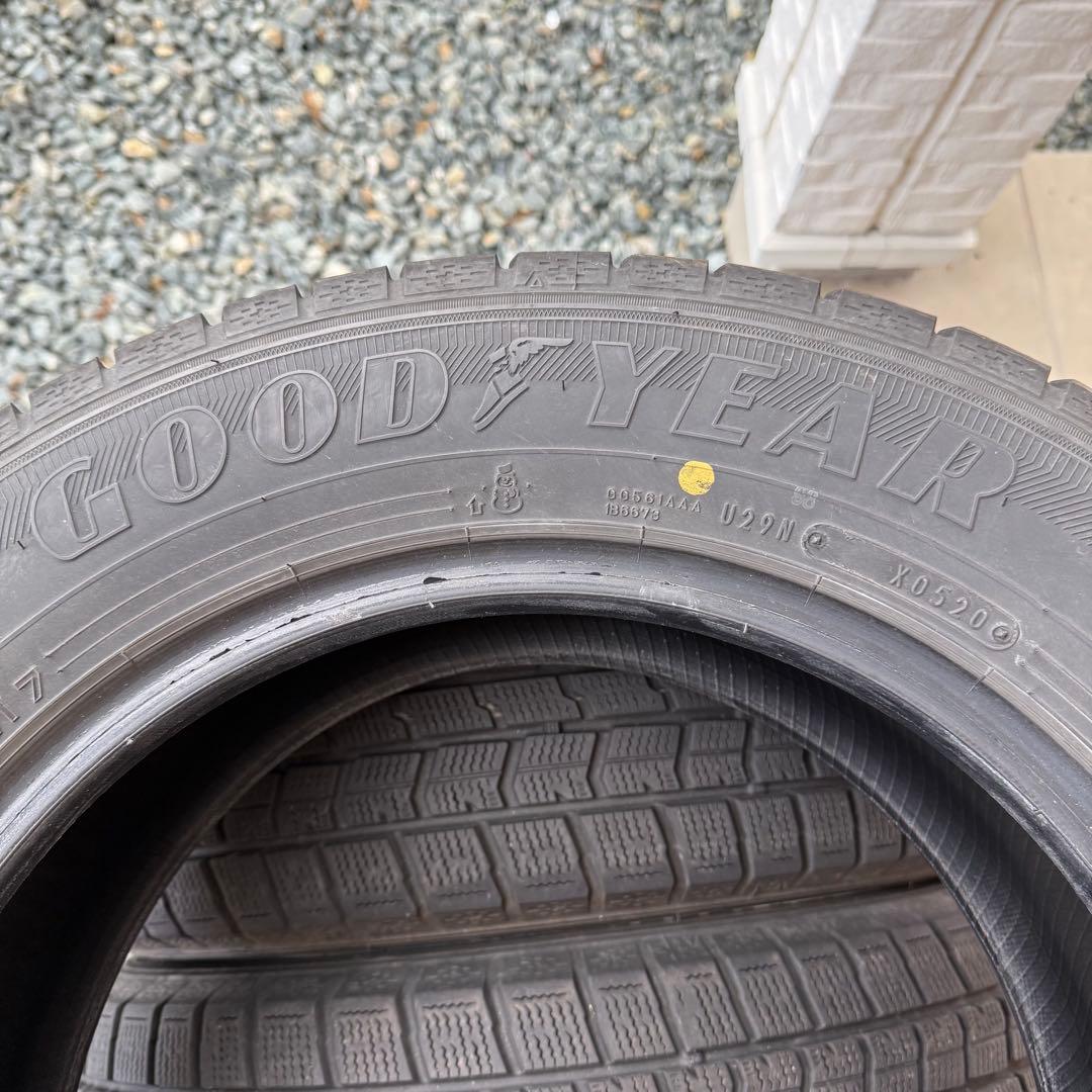 195/65R15グッドイヤースタッドレスタイヤ４本ヴォクシープリウスセレナ他