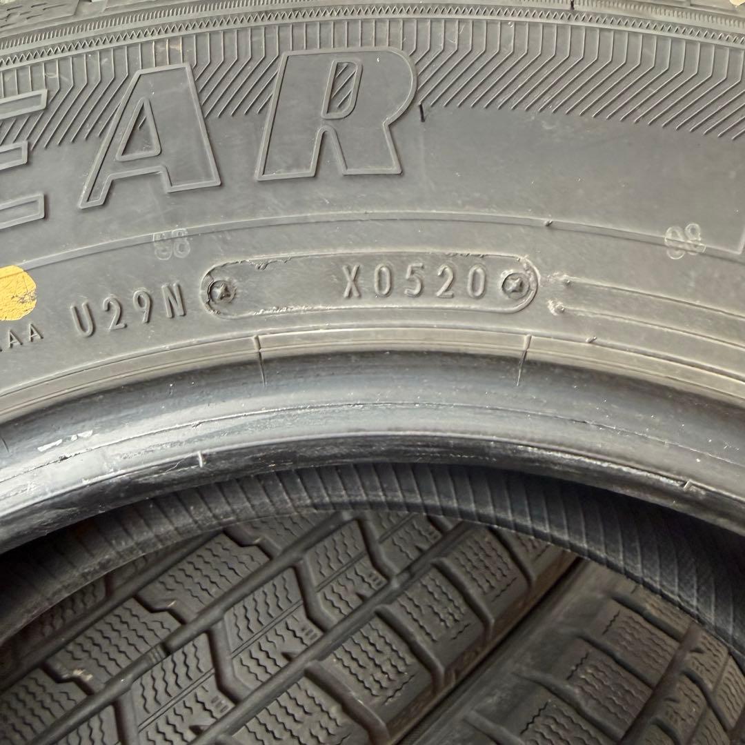 195/65R15グッドイヤースタッドレスタイヤ４本ヴォクシープリウスセレナ他