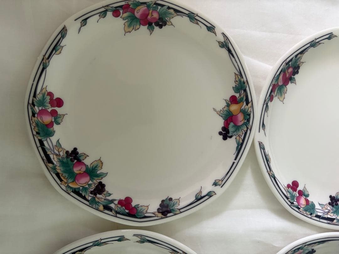 ロイヤルドルトン　オータムズ　グローリー　フルーツ柄皿 7枚セット