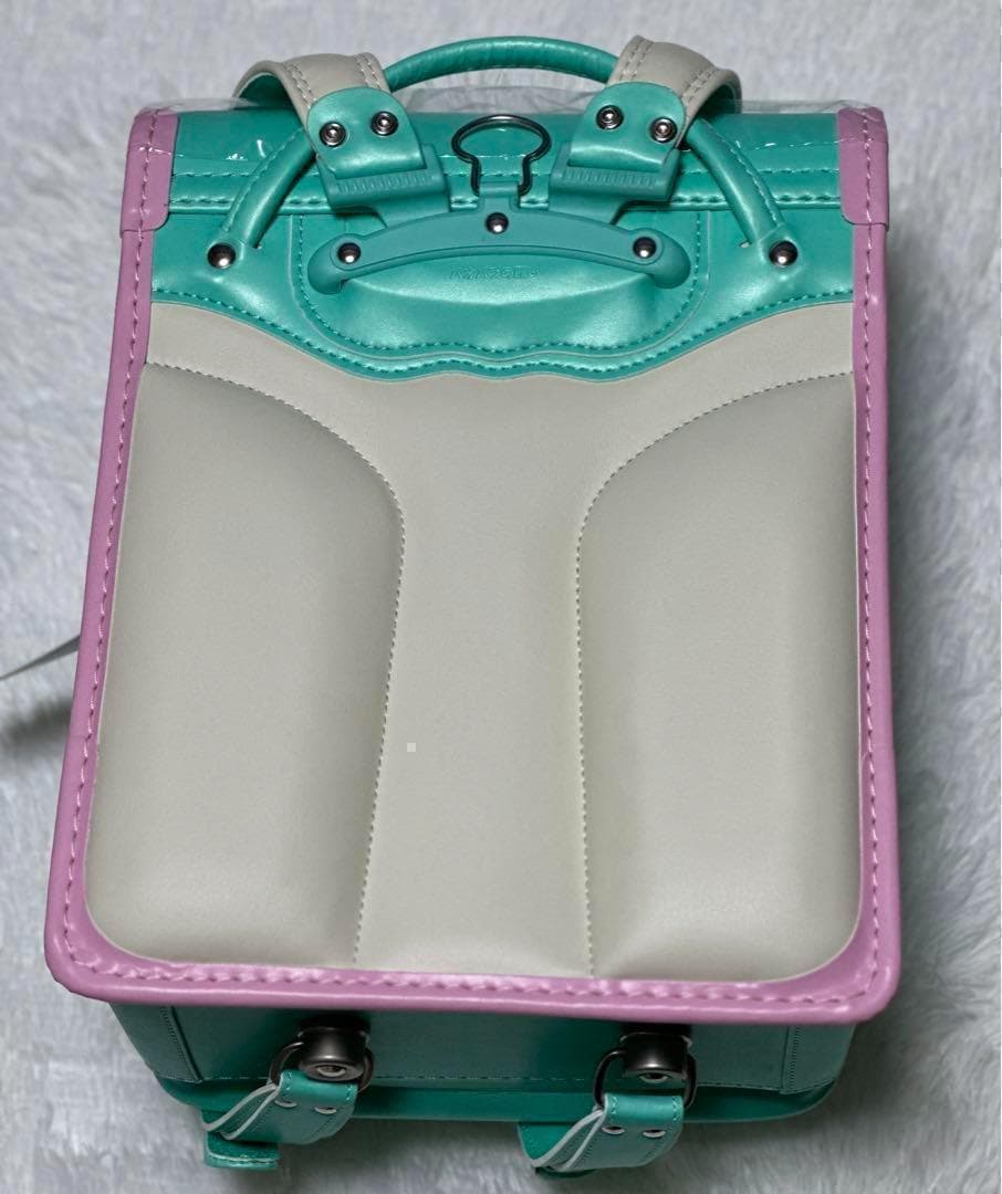 新品未使用✨ランドセル　軽量　ラン活　高級合皮 　エメラルドグリーン　バイカラー