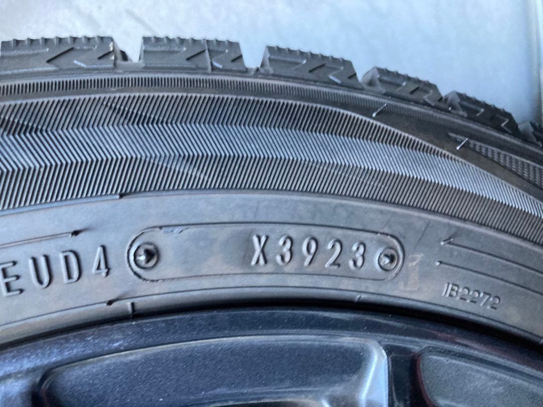 lucky7さん専用④タイヤほぼ新品ダンロップウィンターマックス コンパクトカー