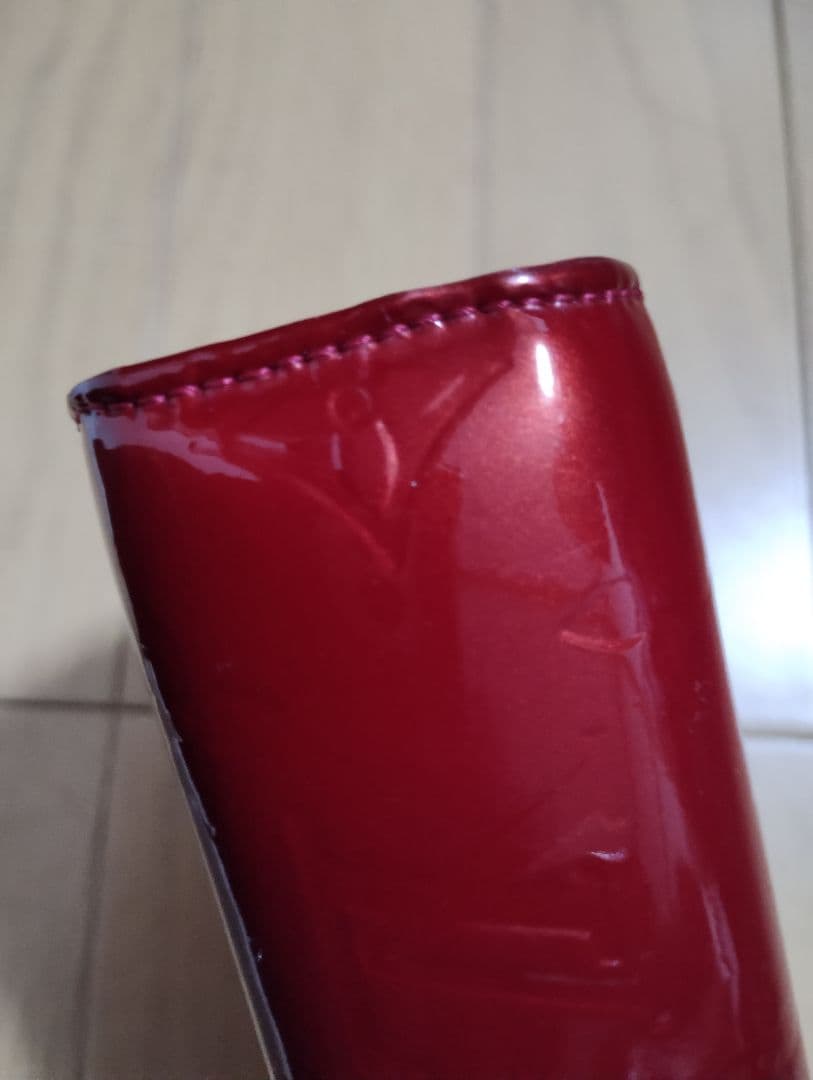 LOUIS VUITTON ルイヴィトン　ヴェルニ　ポーチ