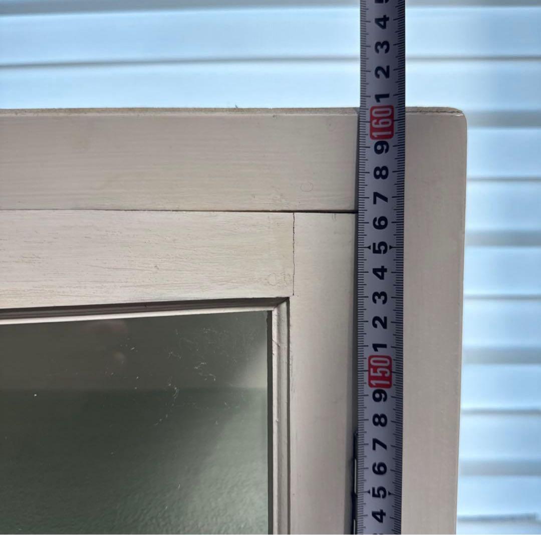 アンティーク ケビント　薬品棚　ガラスキャビネット　ホワイト　シャビー　飾り棚