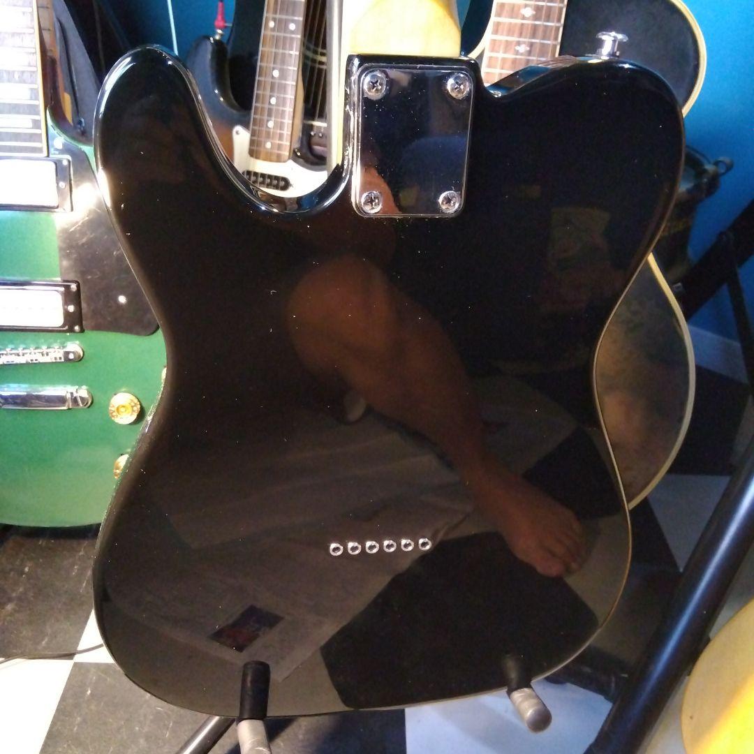 テレキャスタータイプ…渋いブラックカラー！