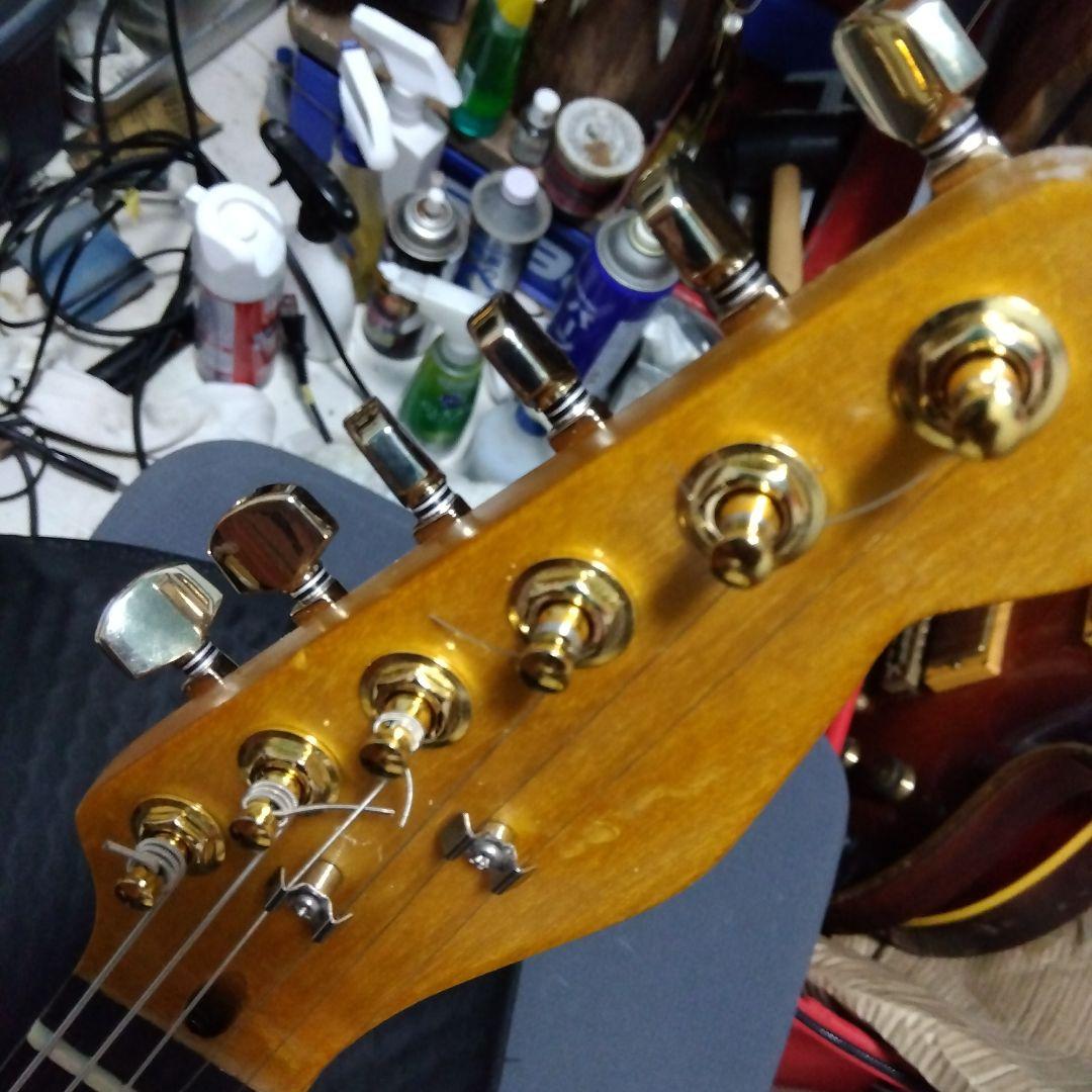 テレキャスタータイプ…渋いブラックカラー！