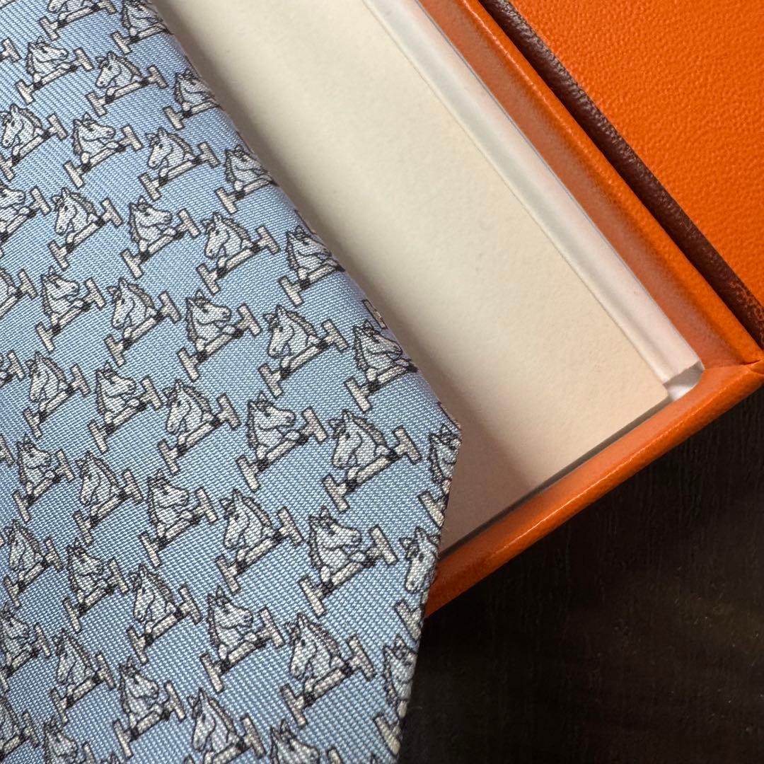 未使用 近年モデル HERMES エルメス 干支『丙午年』× Hロゴ ネクタイ