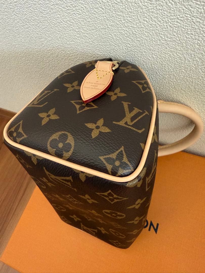 Jasmine　ストラップ無し