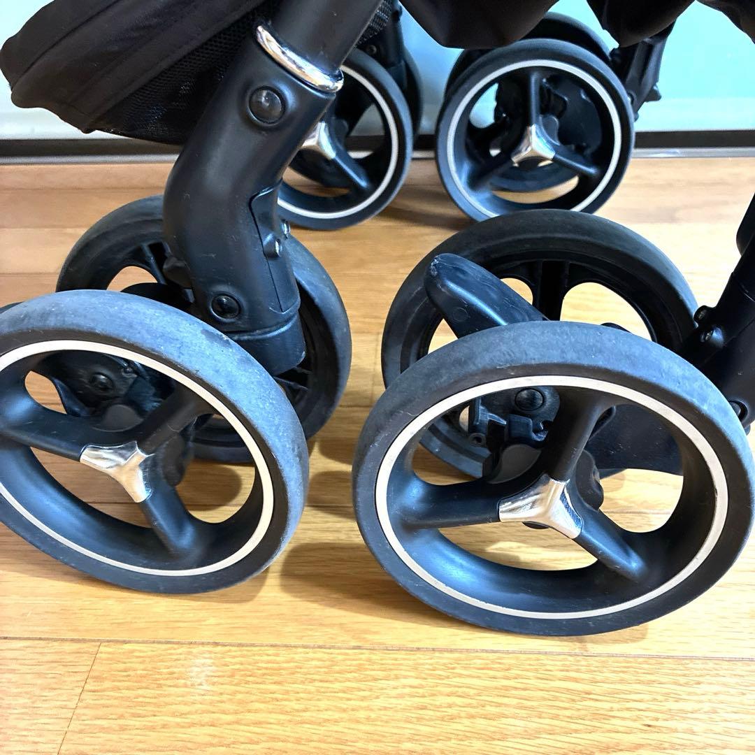 アップリカ ラクーナ クッション ベビーカー AD グレー レザー