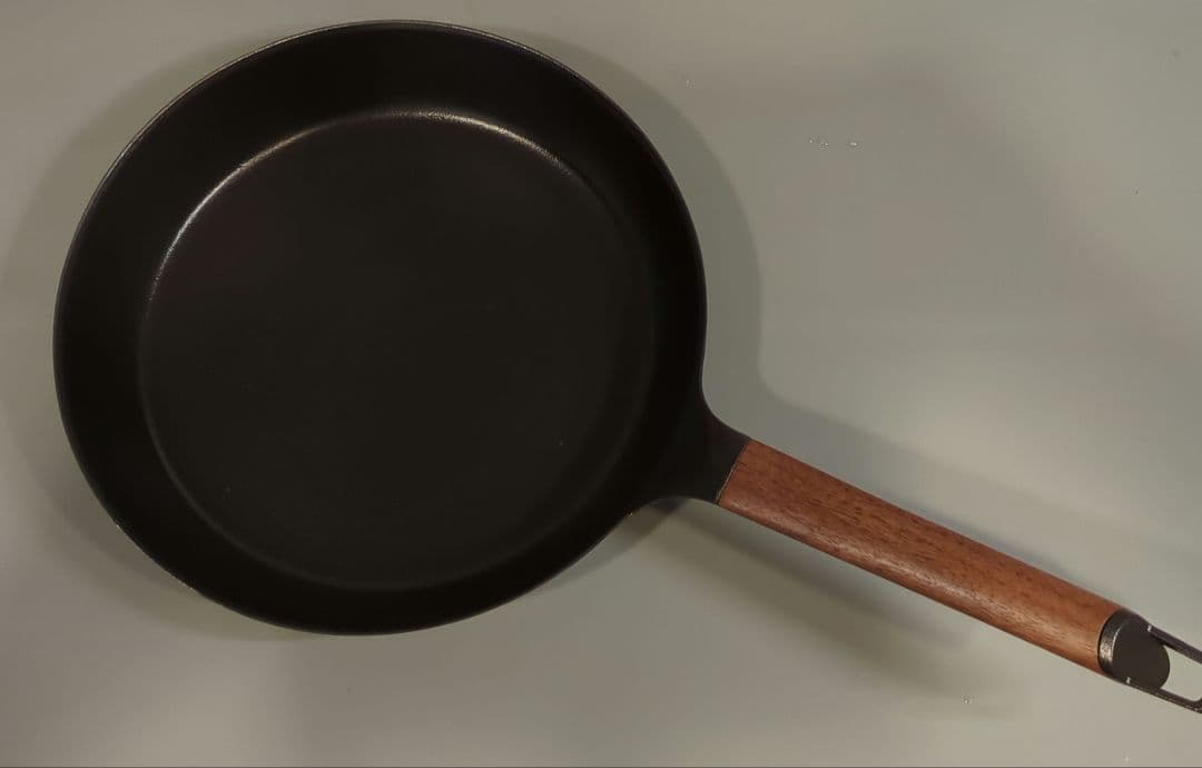 VERMICULAR フライパン 26cn木製ハンドル　ウォールナット　【美品】