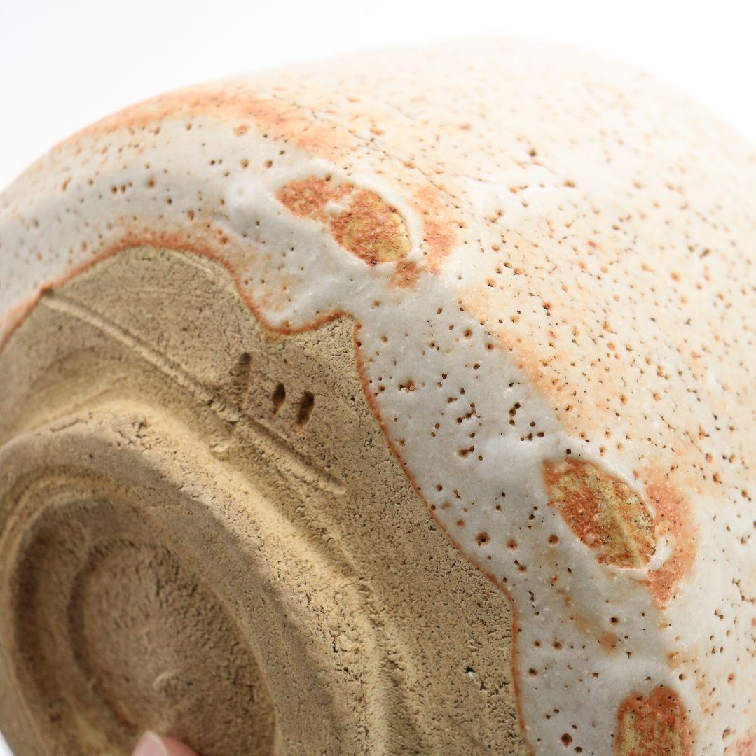 人間国宝 荒川豊蔵作 志野茶碗 二重箱 仕覆付 茶道具 共箱　V530