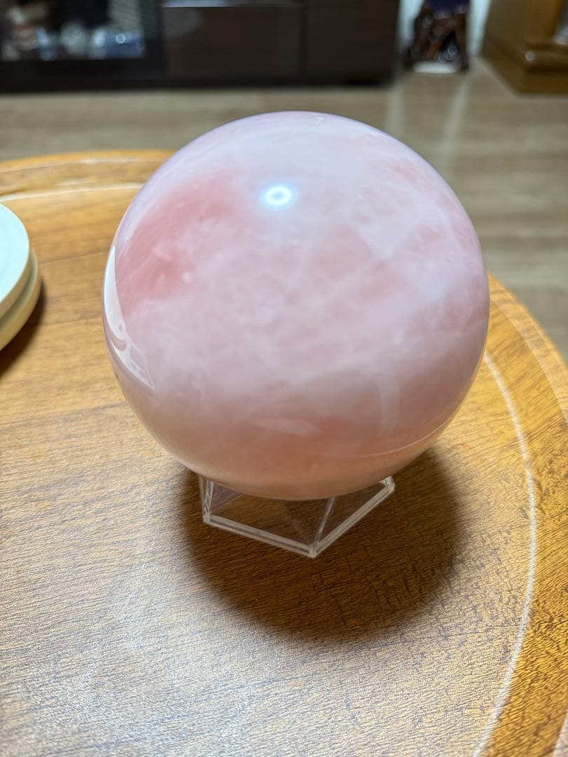 【希少】天然石大型ローズクォーツ 丸玉 直径約9.5cm 1372g 台座付き