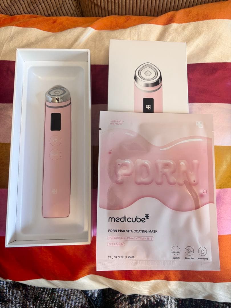 【箱付き美品】　メディキューブ AGE-Rブースタープロ　ピンク