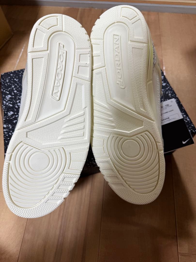 Nike Air Jordan 3 ホワイト/グレー