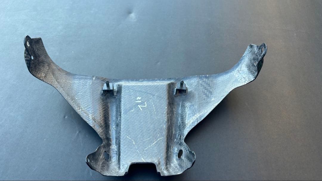 zx10r フロントタンクカバー　カーボン製