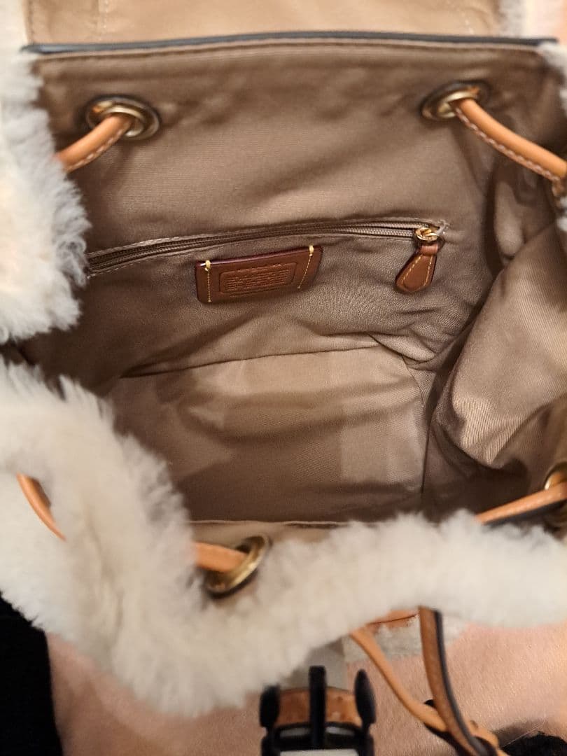 専用極美品コーチムートンリュック