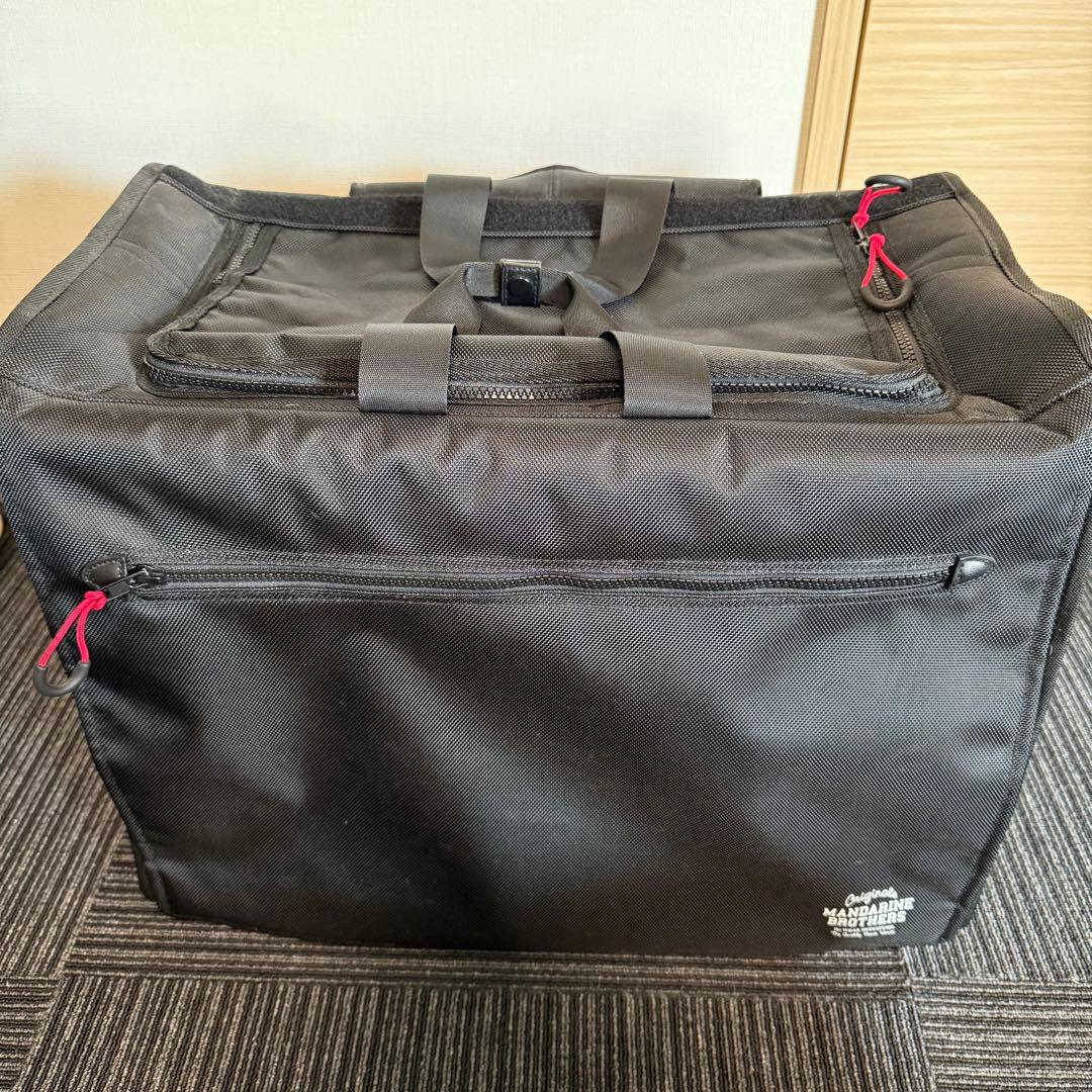 【1回のみ使用】マンダリンブラザーズ　ブラックナイロンリュック L 中型犬用