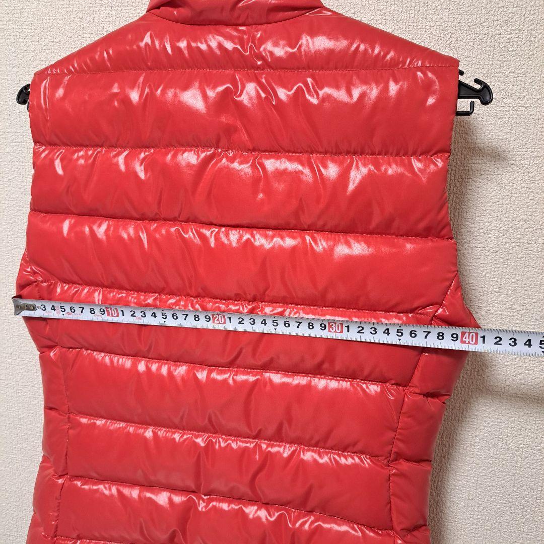 Moncler 赤 ダウンベストレディース