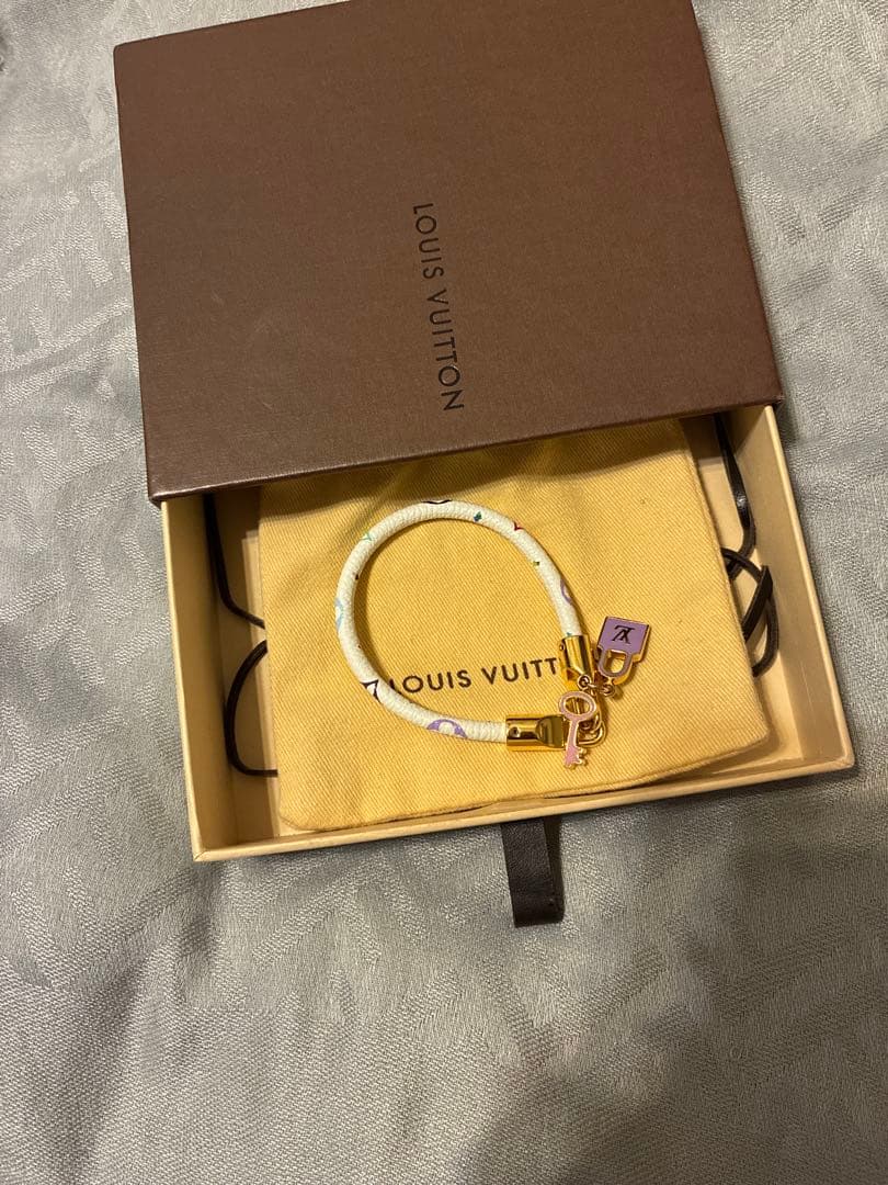 LV ブレスレット　ホワイト