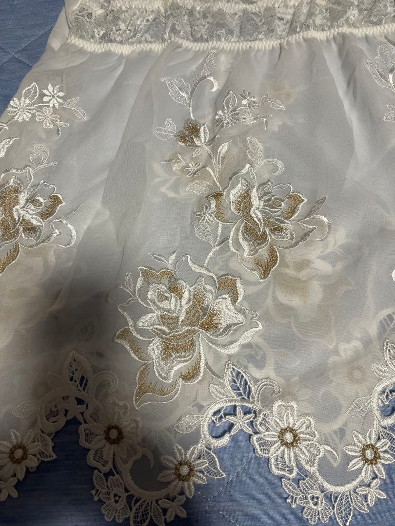 新品Salute❤︎花柄刺繍 ホワイトスリップ