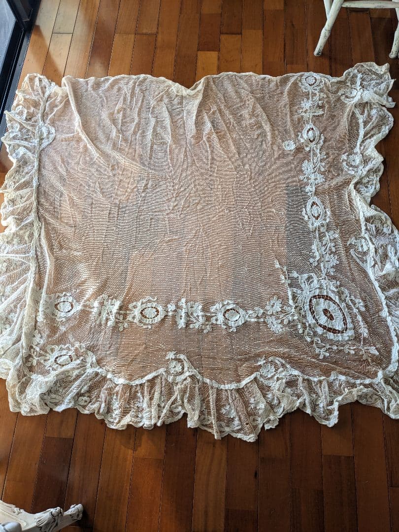 アンティークレース