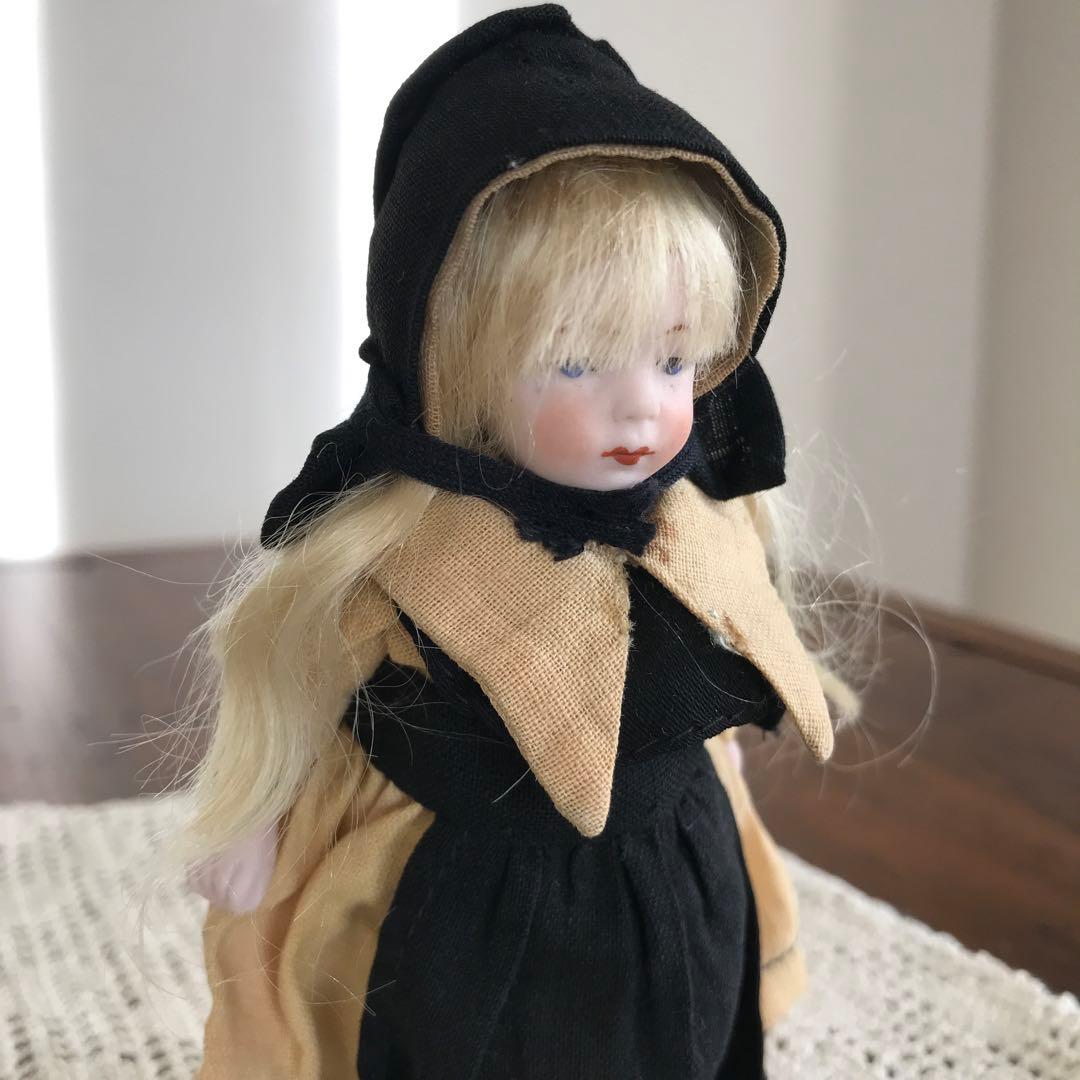 アンティーク　ミニョネット　ビスクドール